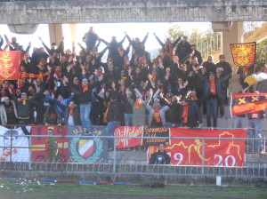 I tifosi del Termoli a Campobasso (foto Del Balso)