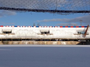 Lo stadio è colmo di neve (foto archivio)