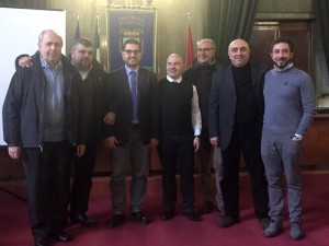 I relatori del corso di aggiornamento professionale a Pescara: Franz, Cimino, Formato, Crispo, Caterina e Santimone, insieme al presidente abruzzese Pallotta