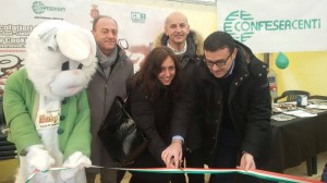 Il taglio nastro di 'Pasqua in Cioc'