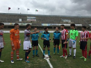Il saluto iniziale di Campobasso - Matelica (foto Riccardo Coccaro per il sito ufficiale del club rossoblù)
