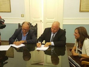 Il presidente della Provincia, Battista, e il suo predecessore De Matteis