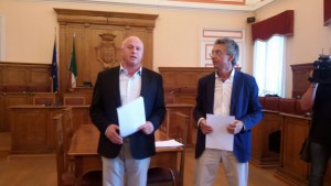 Il sindaco Battista e l'assessore Maio