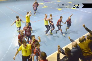 La Chaminade Campobasso festeggia la vittoria contro il Futsal Canosa (foto Civico 32)