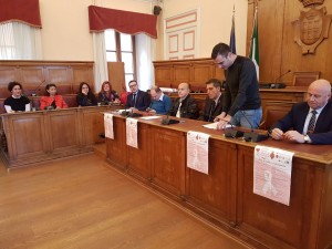 conferenza-contro-violenza-donne