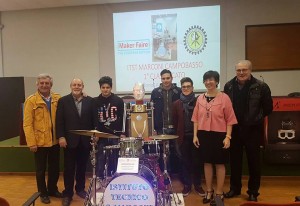 Alcuni docenti e studenti dell'Itis 'Marconi' con Robodrum