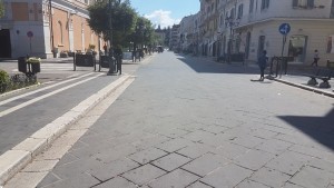 Corso Vittorio Emanuele poche ore dopo la fiera di Corpus Domini