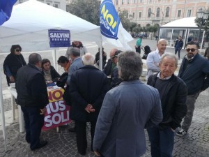 noi con salvini banchetto campobasso