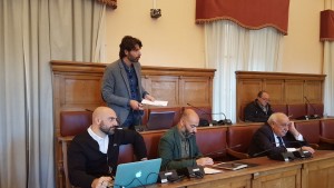 L'intervento del consigliere comunale Roberto Gravina