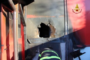 night bojano incendiato