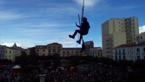 La discesa della Befana da Palazzo San Giorgio nel 2016